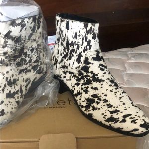 Violeta by Mango calf hair leather booties